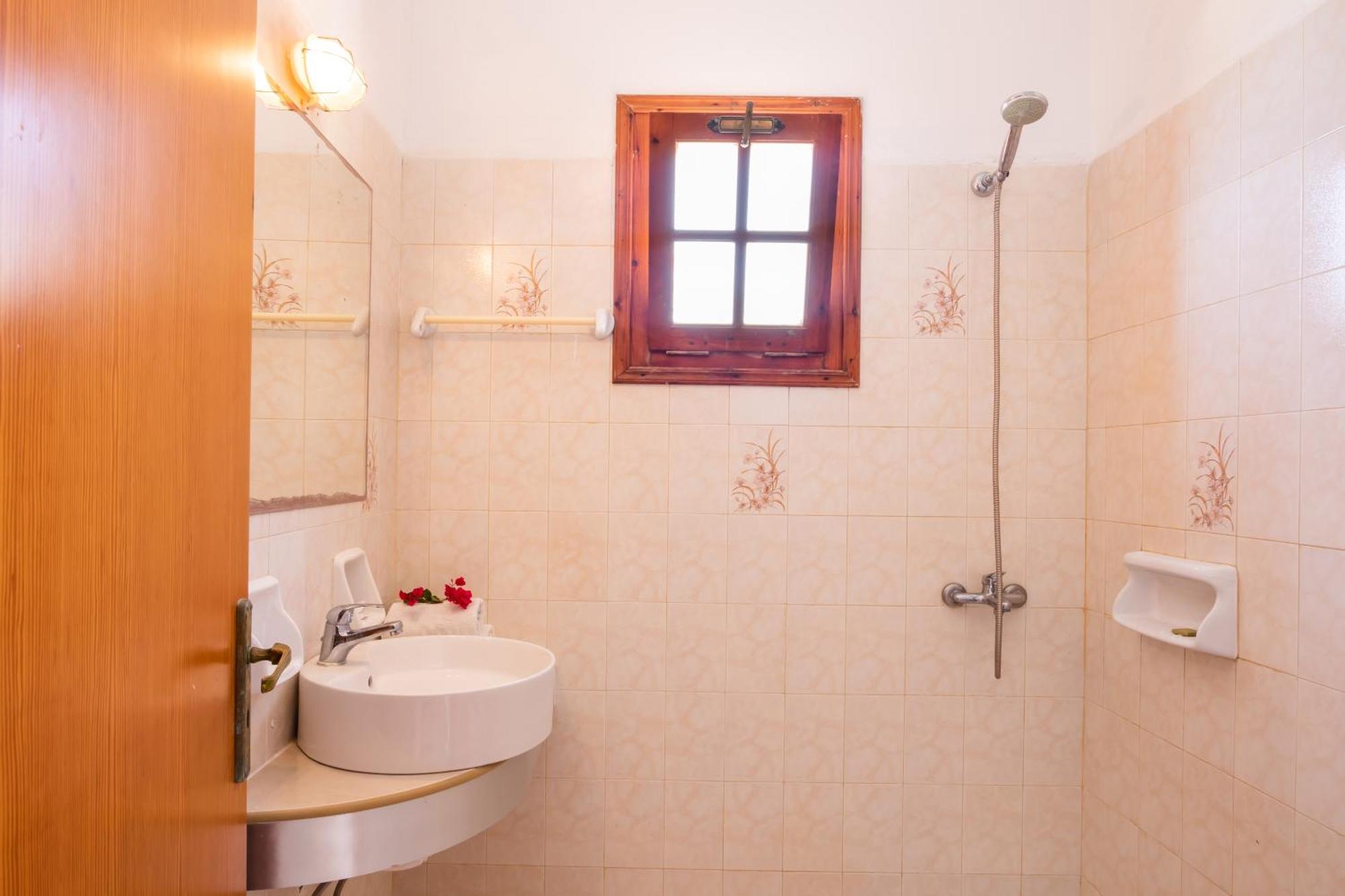 Sun Week Bay Hotel Lefkos  Kamer foto