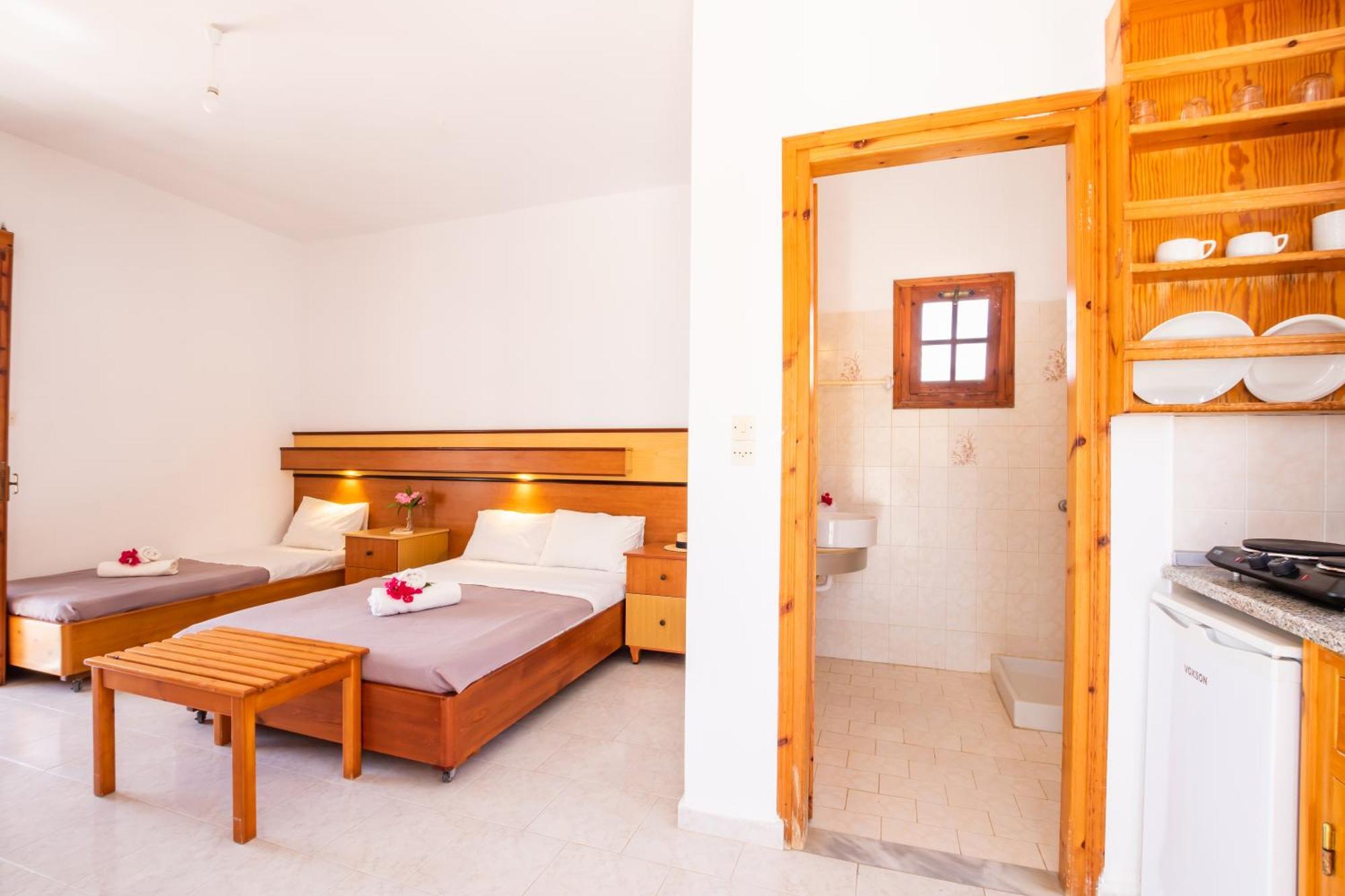 Sun Week Bay Hotel Lefkos  Kamer foto