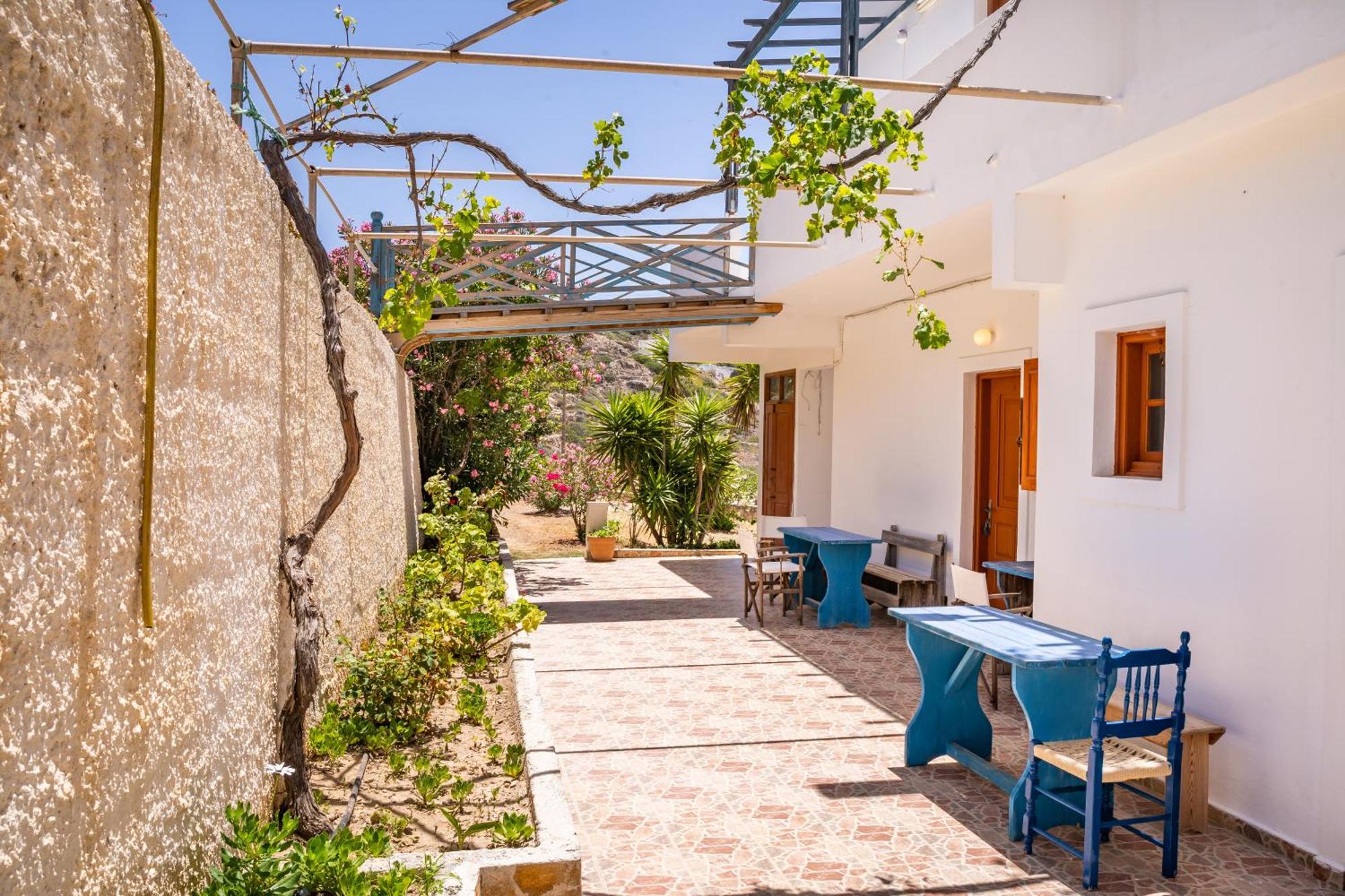 Sun Week Bay Hotel Lefkos  Buitenkant foto